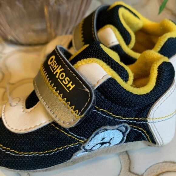 Osh Kosh B'gosh Navy and Yellow Soft Shoe - Picture 2 of 7
